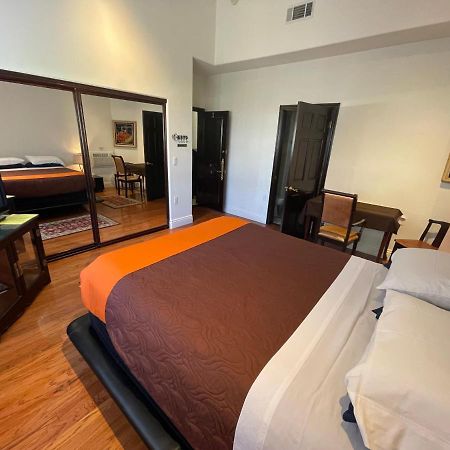 Entire Second Flr - Santa Monica Luxury Roman Villa Los Angeles Eksteriør billede