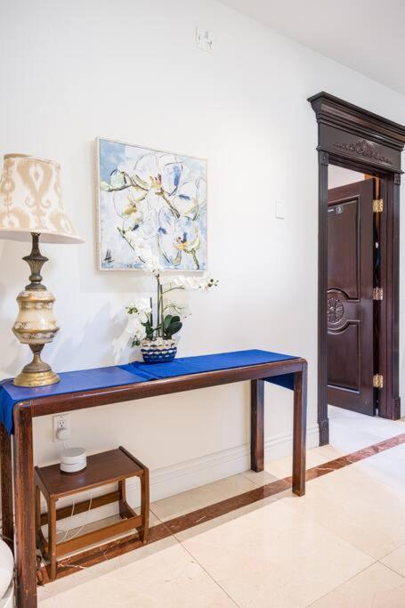 Entire Second Flr - Santa Monica Luxury Roman Villa Los Angeles Eksteriør billede