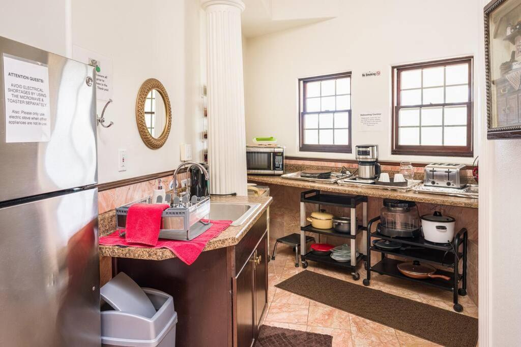 Entire Second Flr - Santa Monica Luxury Roman Villa Los Angeles Eksteriør billede