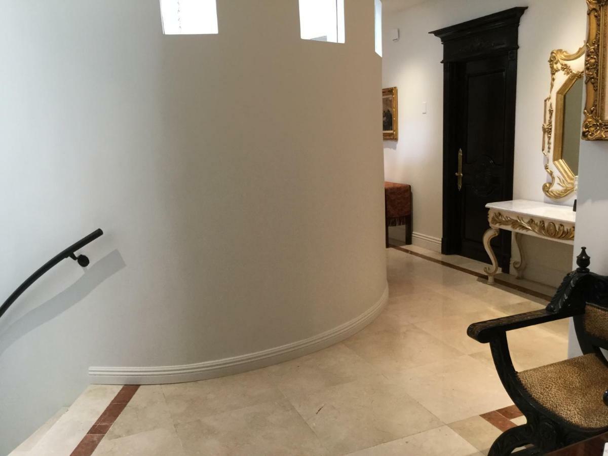 Entire Second Flr - Santa Monica Luxury Roman Villa Los Angeles Eksteriør billede