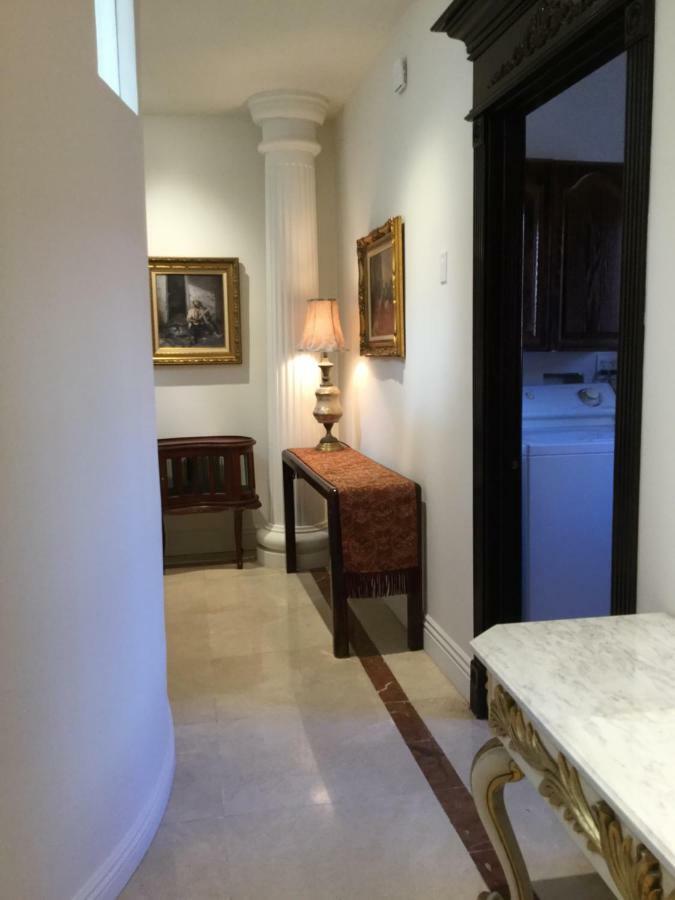 Entire Second Flr - Santa Monica Luxury Roman Villa Los Angeles Eksteriør billede