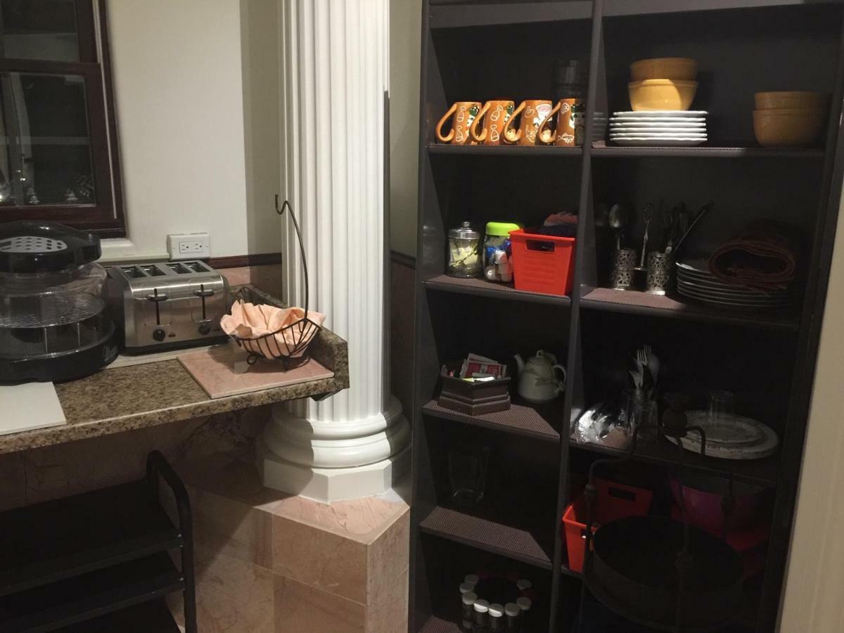 Entire Second Flr - Santa Monica Luxury Roman Villa Los Angeles Eksteriør billede